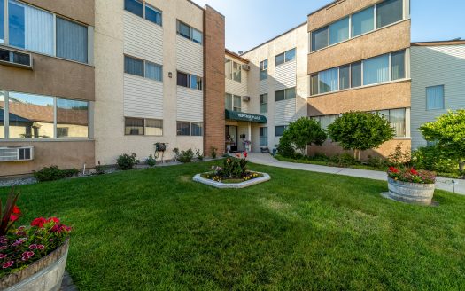 #101-1055 Glenwood Ave