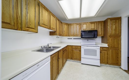 #101-1055 Glenwood Ave